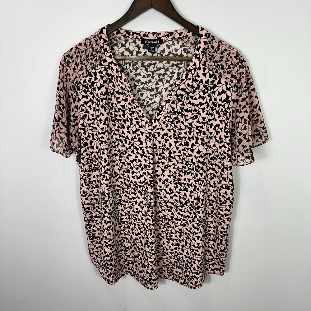 Roz And Ali Blouse Women 1X Floral Print Button Front Flutter Sleeve Cottagecore